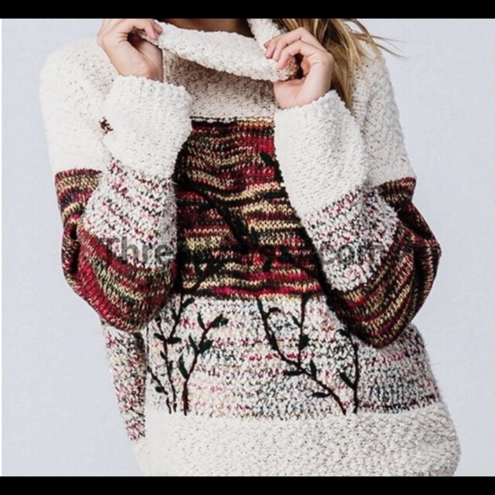 LAST ONE! Gorgeous Sweater
